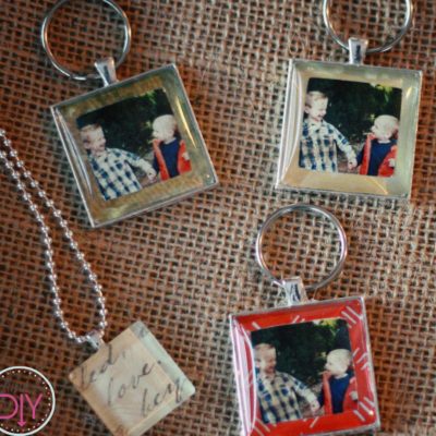 12 Days of Homemade Holiday Gifts Day 9: Photo Keychains