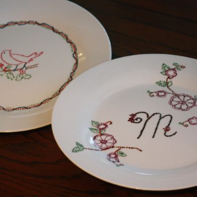 12 Days of Homemade Holiday Gifts Day 11 – Dot-Painted Dishes