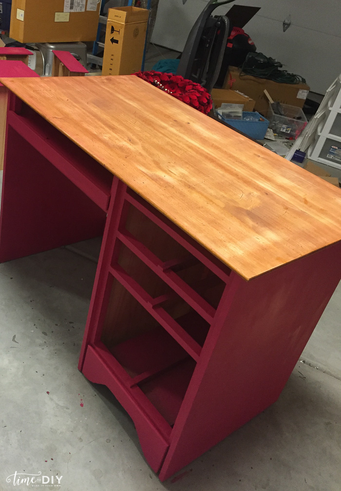 Pink Ombrè Desk Makeover  My First Time Blending Chalk Paint